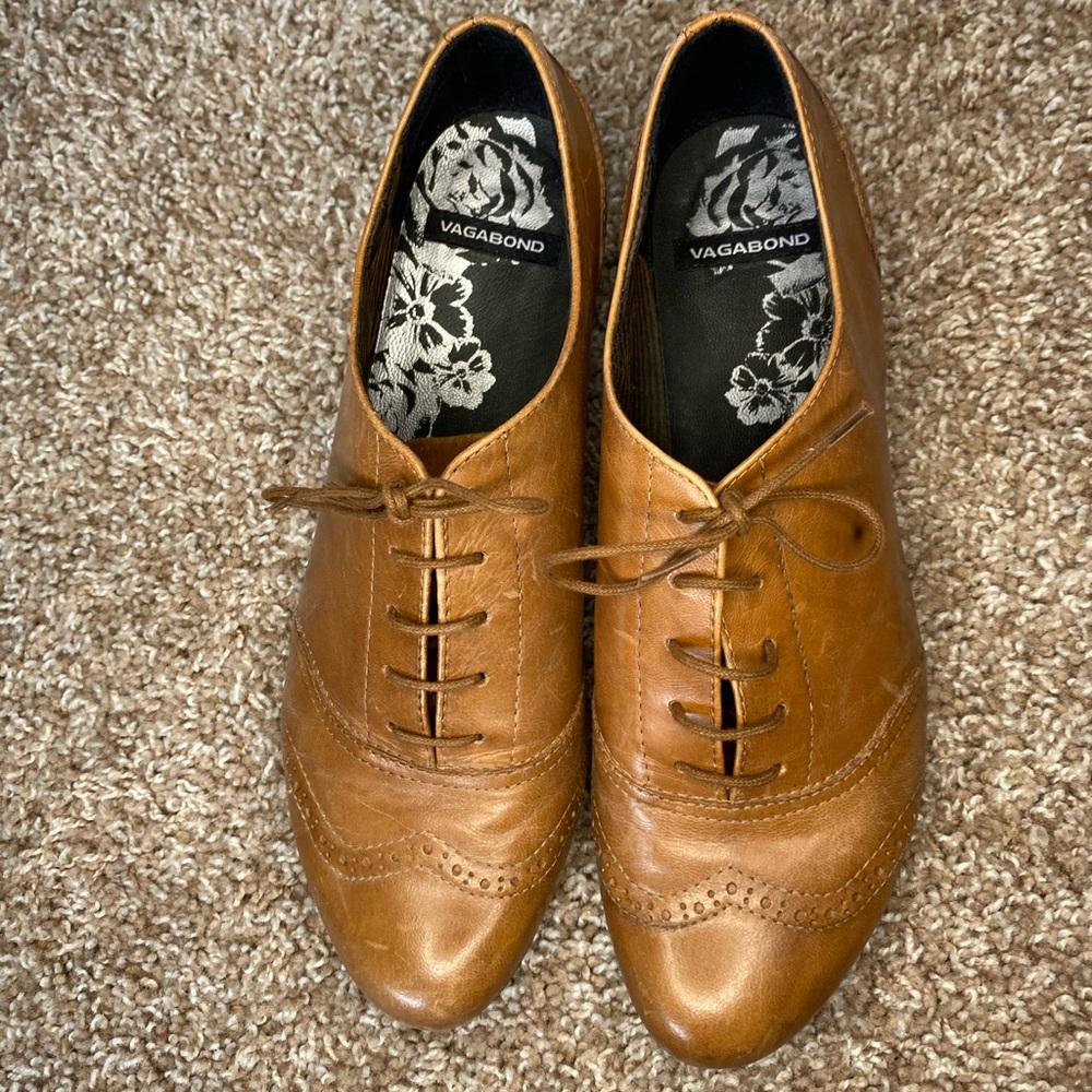 Vagabond brown leather Oxford shoes